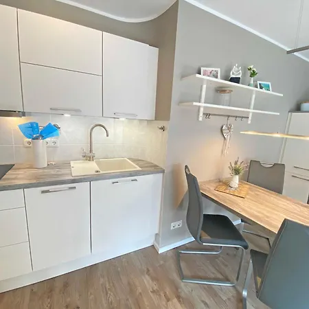 Haus Holstein Whg 01 Mit Balkon Apartmán *